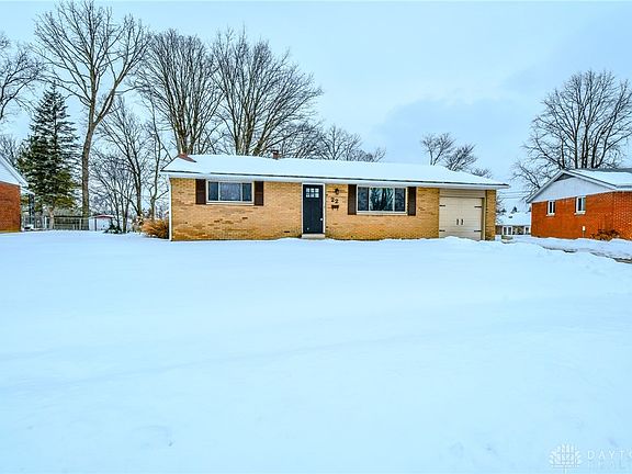 3rd image of 22 Larrel Ln