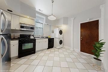 3rd image of 2712 N Mozart St