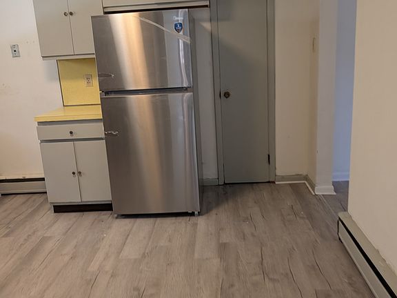 3rd image of 613 Altavista Ave