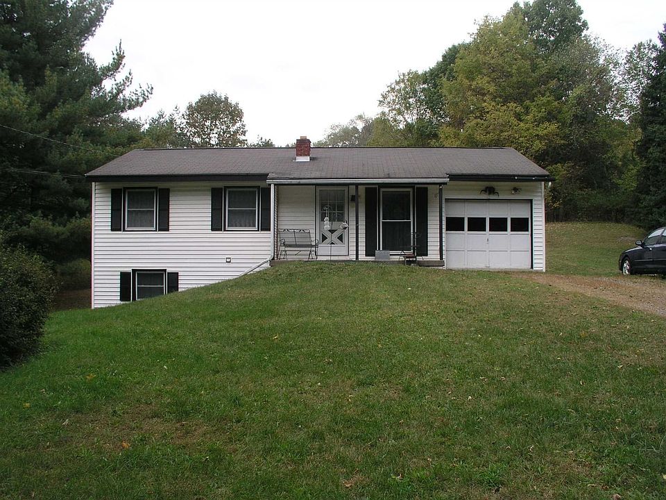 1st image of 19 W Cookingham Dr