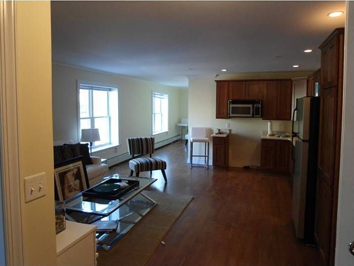Living Room/Kitchen