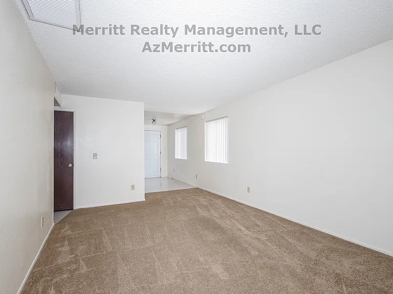 4407 E Edison St — Photo 19