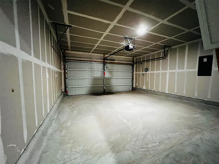 315 Darwin Pl — Photo 15