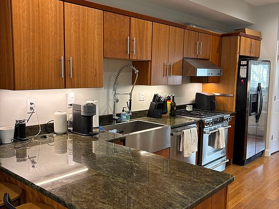 5th image of 7 Douglas St #2