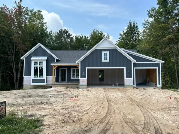 1531 Browning Dr, Grand Rapids, MI 49534