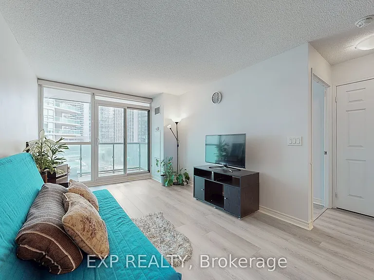 25 Lower Simcoe St #1106 — Photo 11