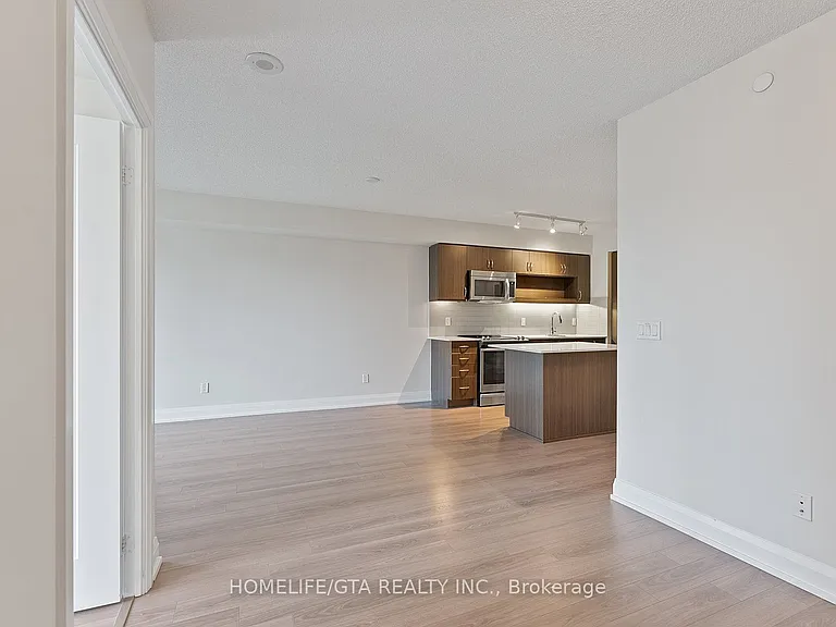 18 Graydon Hall Dr #904 — Photo 15