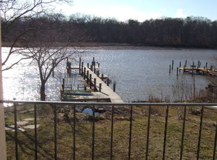2329 Creek Dr, Alexandria, VA 22308