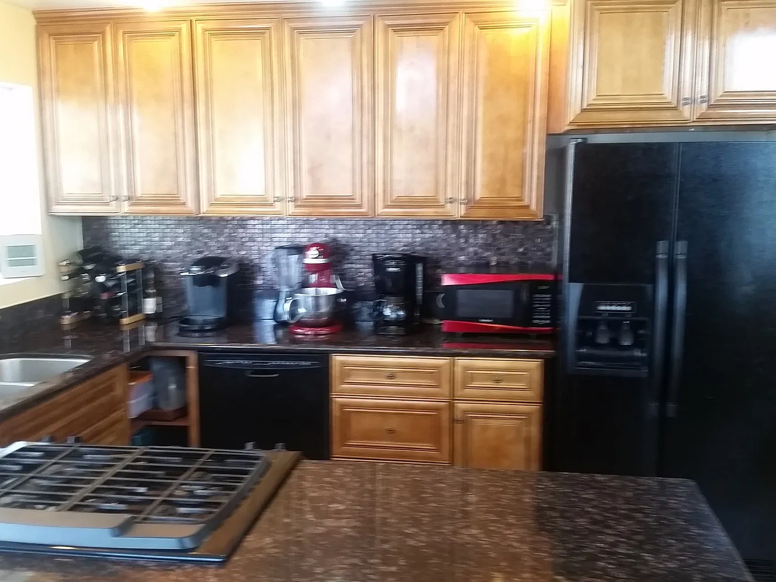 4 bed, 2082 sqft, $6,200 — Photo 4