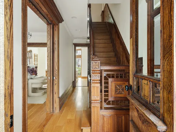 577 Jefferson Avenue image 10 of 15