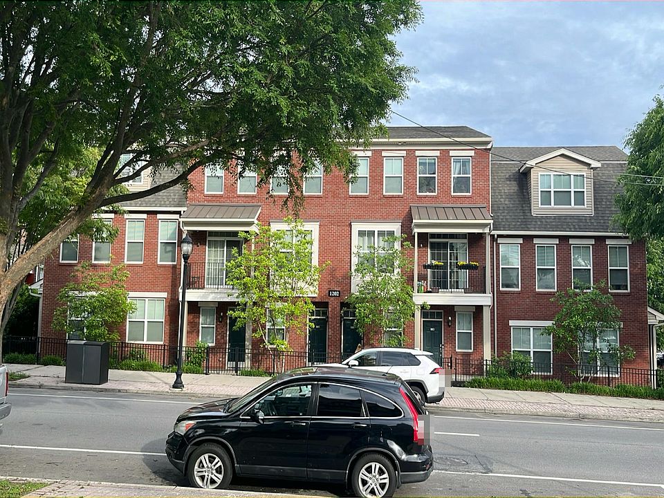 1st image of 1202 Dekalb St