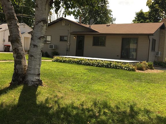 5th image of 812 15th St W