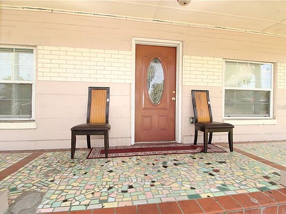 3rd image of 1601 E Lake Ave