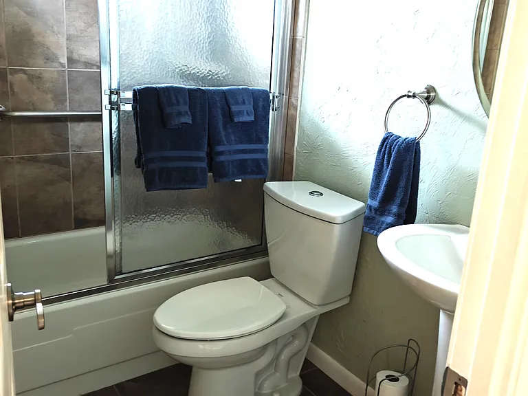 409 Manatee Ct #203 — Photo 9