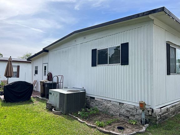 4th image of 3150 NE 36th Ave Lot 435