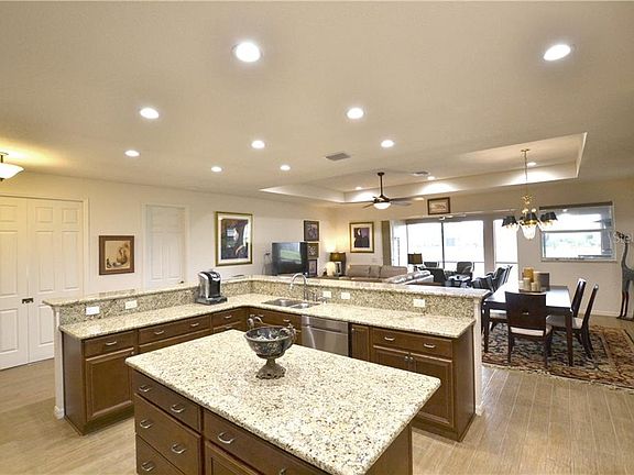 3rd image of 3605 Blackmoor Ln