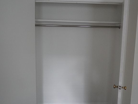 4th image of 534 W Stratford Pl #202