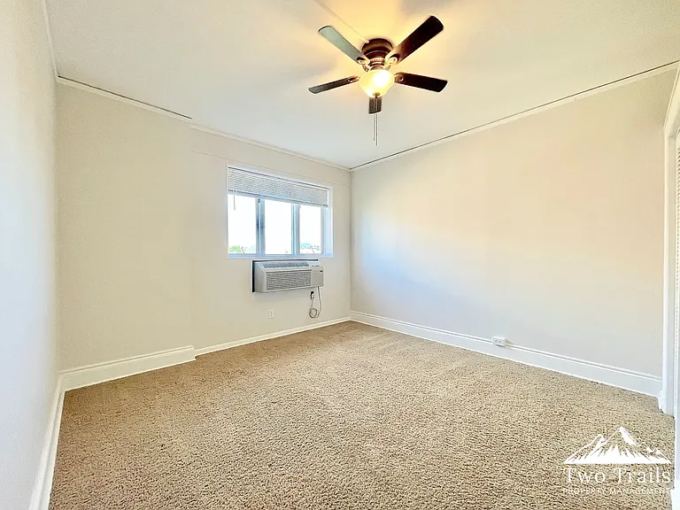 538 N Main St — Photo 3