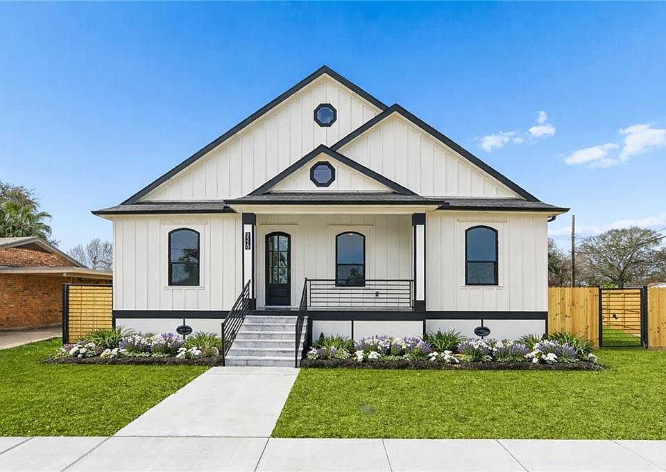 1st image of 2520 Haring Rd