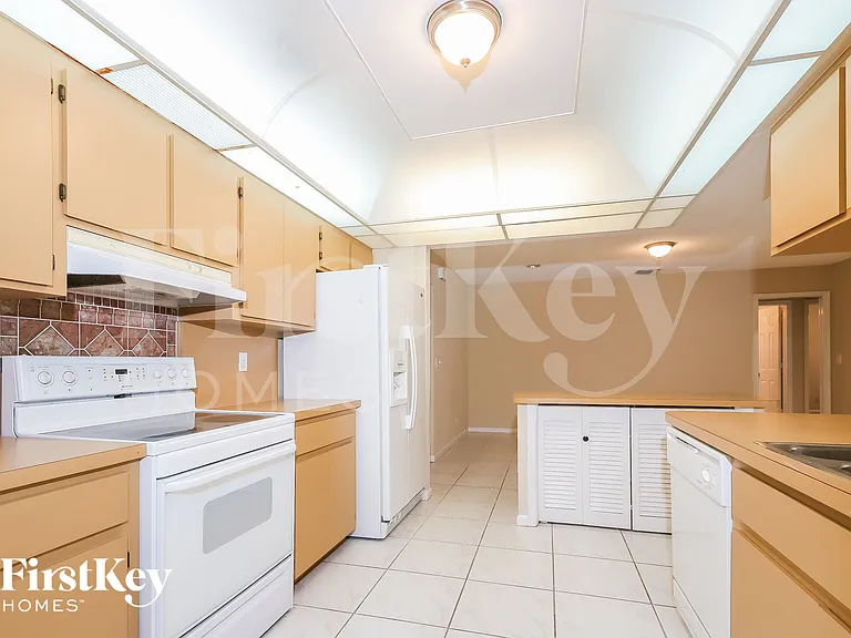 13581 Columbine Ave — Photo 5