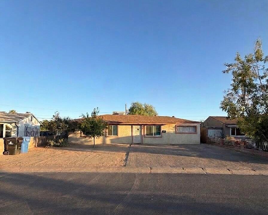 1st image of 3641 W LEWIS Avenue