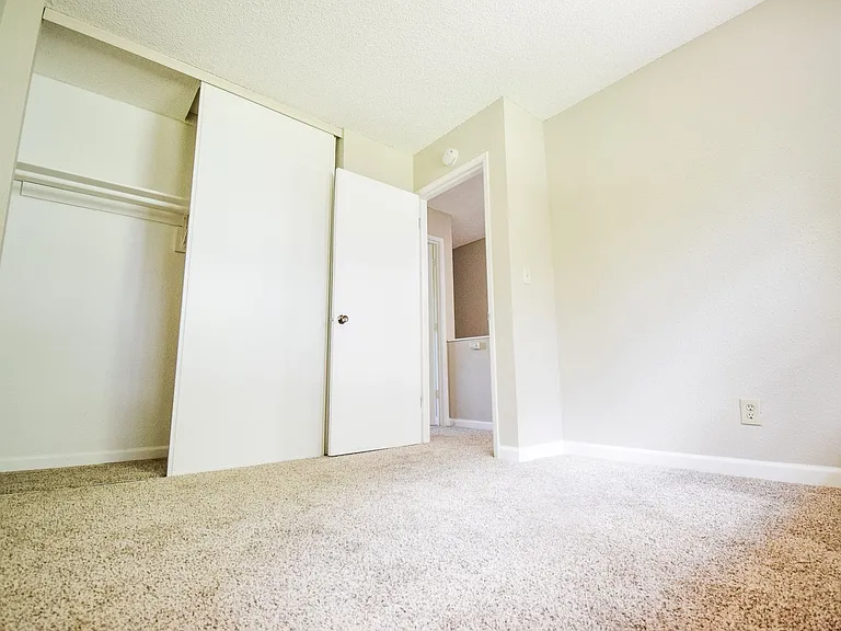Rivercrest Apartments TAU9425-A-L — Photo 22