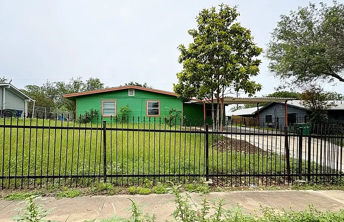 154 Morning Valley St — Photo 1