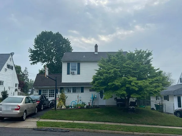 66 Ridge Ln, Levittown, PA 19055