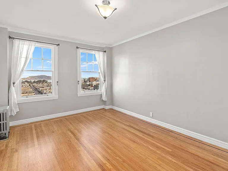 1700 Broadway Street — Photo 8