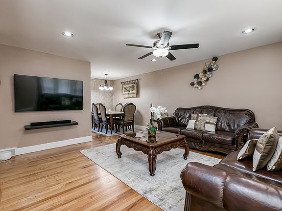 2nd image of 6020 N Winchester Ave Unit A