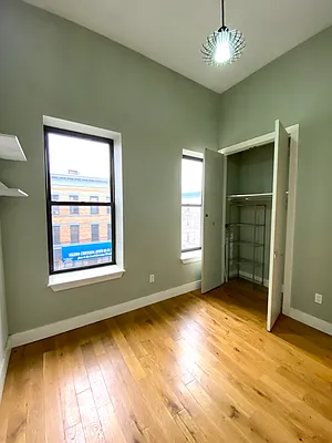 Rented by Nooklyn NYC LLC | media 17
