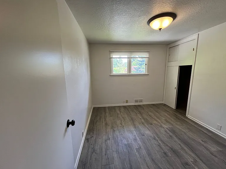 Bremerton Duplex — Photo 13