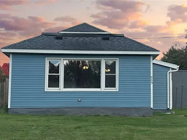 905 Jefferson Avenue, Chippewa Falls, WI 54729