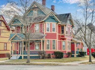 86 Princeton St, Springfield, MA 01109