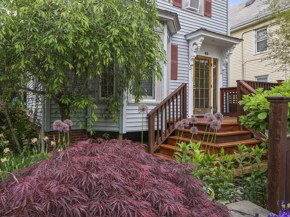 40 Church St #1, Somerville, MA 02143