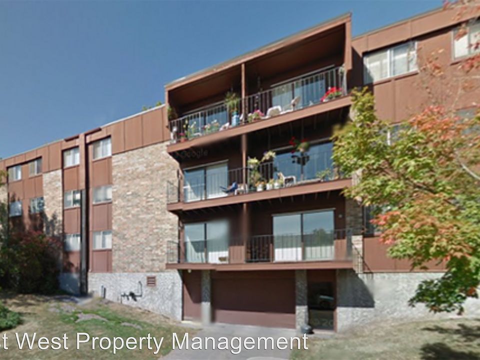 2nd image of 1725 Kenwood Ave APT 204