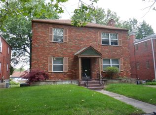7445 Delmar Blvd, Saint Louis, MO