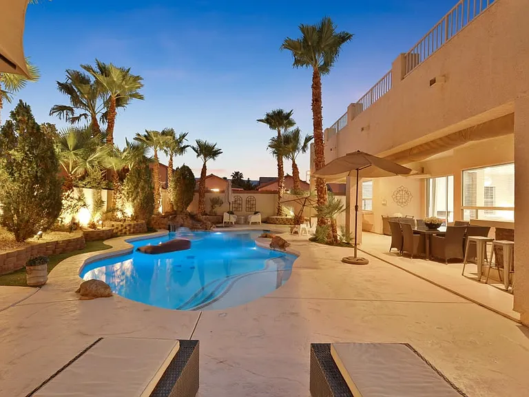 9593 Verneda Ct — Photo 10