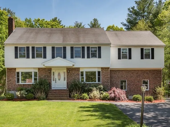 73 Leonard Farm Rd, Abington, MA 02351