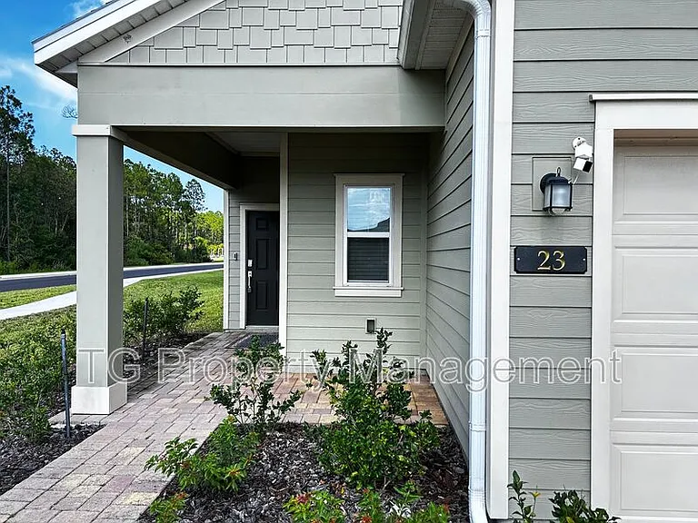 23 Lake Sinclair St — Photo 5