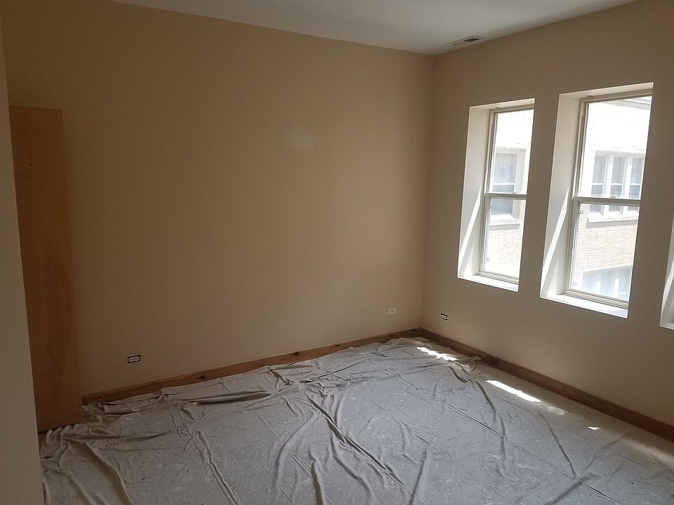 1st image of 1122 E Hyde Park Blvd APT 3N