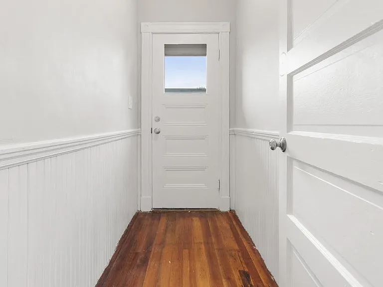 68 Saxton St #2 — Photo 13