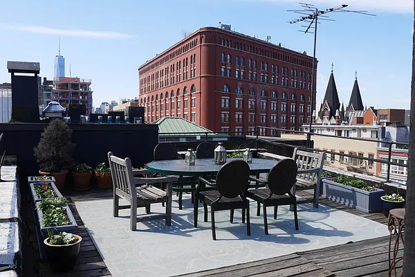 Rented by Keller Williams NYC | media 33