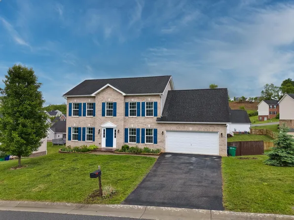 1480 Kensington Way, Christiansburg, VA 24073