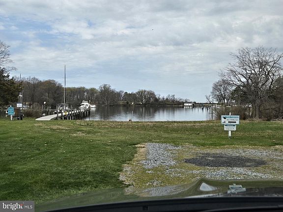 4th image of 248 Harbor Ln