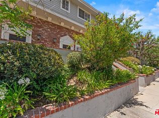 8741 Darby Ave Suite 2, Northridge, CA 91325