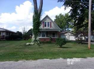 315 W Jackson St, Maroa, IL 61756