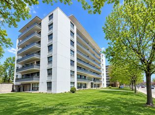 363 Lakeshore Rd E #207, Mississauga, ON L5G1H7
