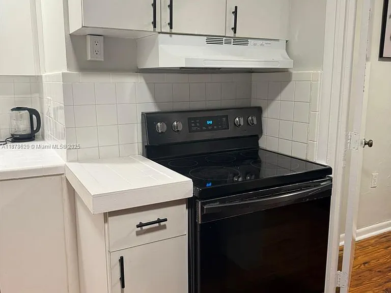 1289 Marseille Dr #46 — Photo 2
