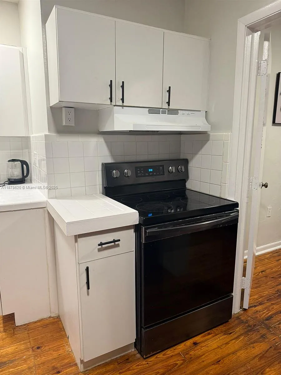 Building Photo - 1289 Marseille Dr #46